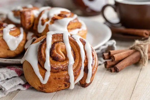 Rezept: Gourmet-Zimtschnecken für den Monat Oktober 🍂 - Björn Shop