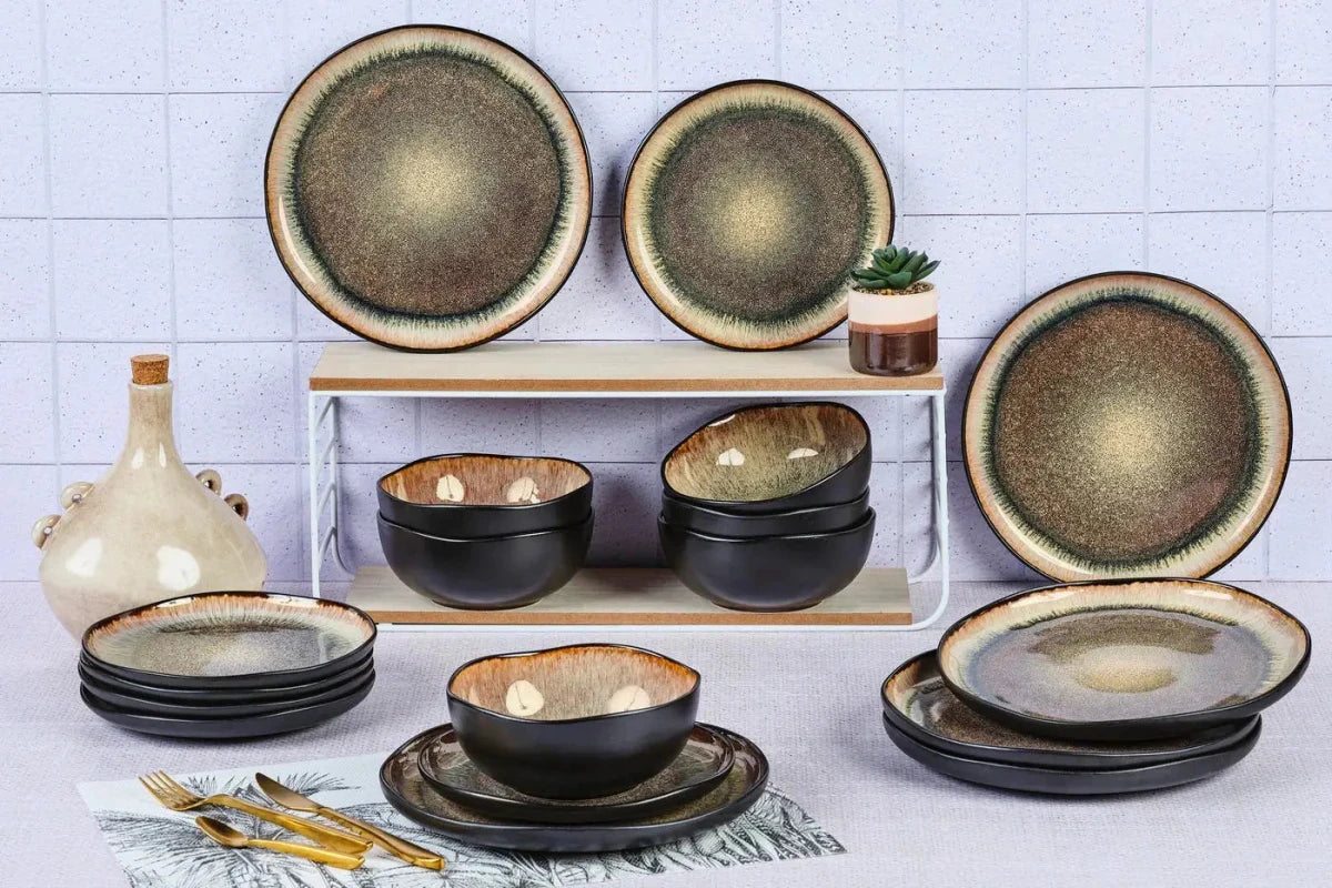 Dinnerware Set IRIS - 18 pieces - Brown